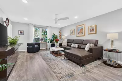 1065 Eden Isle Boulevard NE #1, Saint Petersburg, FL 33704 - Photo 6