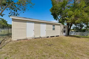 1130 Sweeney Dr, Ruskin, FL 33570 - Photo 34