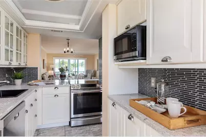 1 S Boca Ciega Point Boulevard #204, Saint Petersburg, FL 33708 - Photo 10