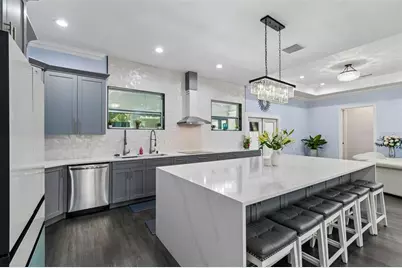 106 W 122nd Avenue, Tampa, FL 33612 - Photo 12