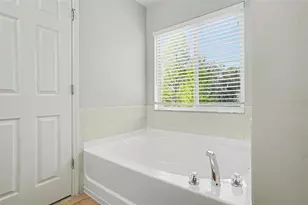 3128 Royal Tuscan Ln, Valrico, FL 33594 - Photo 24