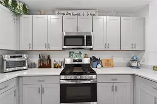 6239 Springmont Loop, Palmetto, FL 34221 - Photo 22