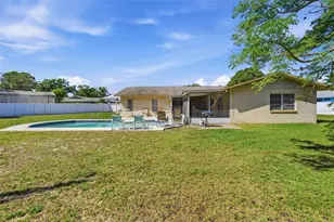 636 Tessier Ct, Tarpon Springs, FL 34689 - Photo 32