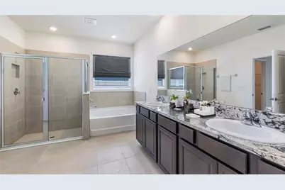 2144 Sienna Spruce Street, Wesley Chapel, FL 33543 - Photo 8