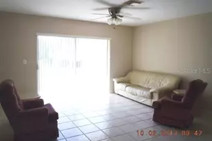 114 Wintersong Ln, Sun City Center, FL 33573 - Photo 4