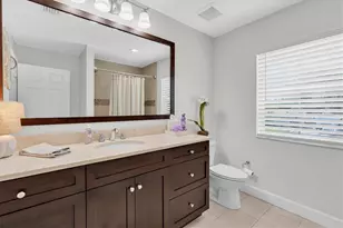 520 65th St N, Saint Petersburg, FL 33710 - Photo 30