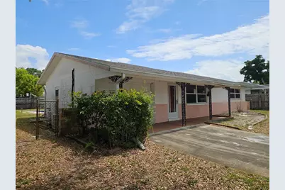 3155 55th Street N, Saint Petersburg, FL 33710 - Photo 2