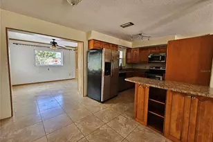 3155 55th St N, Saint Petersburg, FL 33710 - Photo 10