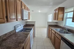 9231 Antrim St, Spring Hill, FL 34608 - Photo 8