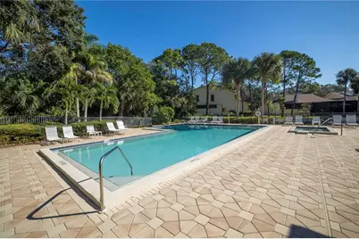 1092 Sanabel Court NE, Saint Petersburg, FL 33702 - Photo 36