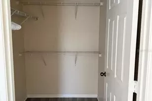 2406 Courtney Meadows Ct, Tampa, FL 33619 - Photo 12