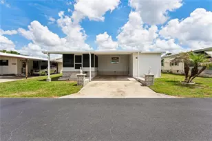 37537 Pinata Ave, Zephyrhills, FL 33541 - Photo 2