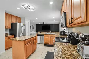 8105 River Mont Way, Tampa, FL 33637 - Photo 8