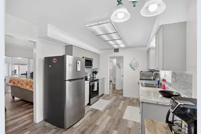 809 Oakmont Avenue, Sun City Center, FL 33573 - Photo 14