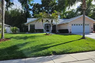 2626 Wendover Terrace, Palm Harbor, FL 34685 - Photo 2
