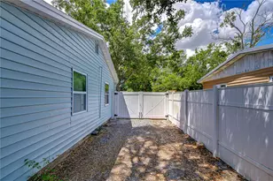 7235 15th St N, Saint Petersburg, FL 33702 - Photo 46