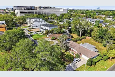 214 S Occident Street, Tampa, FL 33609 - Photo 10