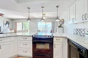 1750 Harbor Pl S, South Pasadena, FL 33707 - Photo 14