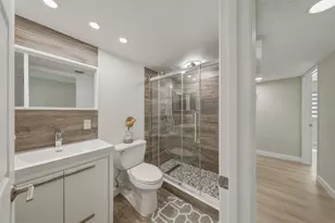 1351 Gulf Blvd, Clearwater Beach, FL 33767 - Photo 18