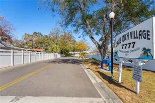 7777 46th Ave N, Saint Petersburg, FL 33709 - Photo 2