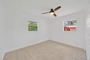 9935 River Dr, Gibsonton, FL 33534 - Photo 20