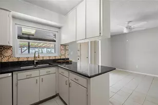 7635 Deleon Ct, Tampa, FL 33615 - Photo 16