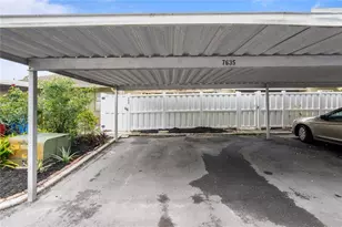 7635 Deleon Ct, Tampa, FL 33615 - Photo 30