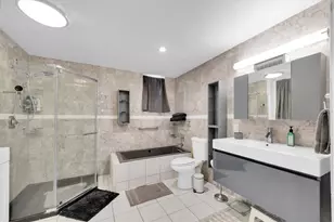 819 10th St SW, Largo, FL 33770 - Photo 36
