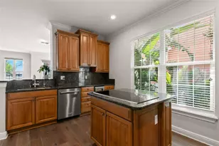 24 Mangrove Pt, Saint Petersburg, FL 33705 - Photo 16