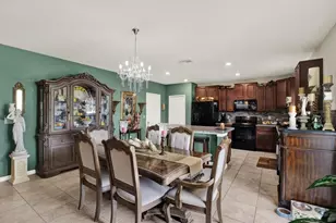 14809 Crescent Rock Dr, Wimauma, FL 33598 - Photo 8