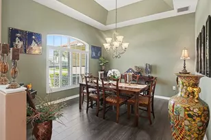 7219 Coachlight St, Sarasota, FL 34243 - Photo 6