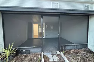 11804 Cypress Hill Cir, Tampa, FL 33626 - Photo 2