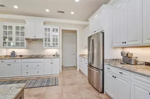2212 S Occident St, Tampa, FL 33629 - Photo 8