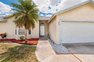 6201 61st Ct E, Palmetto, FL 34221 - Photo 2