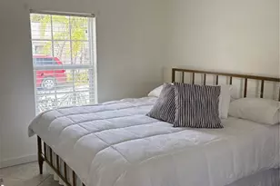 101 E Bay Dr, Treasure Island, FL 33706 - Photo 6