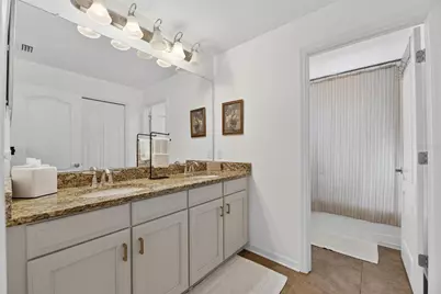 8115 Savannah Point Court, Tampa, FL 33647 - Photo 48