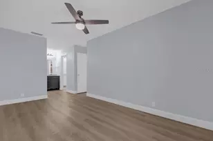 321 Bobby Jones Rd, Sarasota, FL 34232 - Photo 10