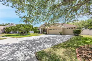 4415 Merrick Run Ln, Valrico, FL 33596 - Photo 4