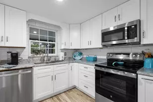 107 6th St NW, Ruskin, FL 33570 - Photo 10