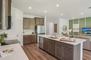 36189 Hillridge Trl, Zephyrhills, FL 33541 - Photo 16