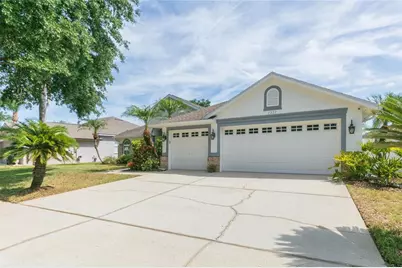 7227 Colonial Lake Drive, Riverview, FL 33578 - Photo 2