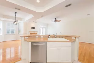 2876 Bayshore Trails Dr, Tampa, FL 33611 - Photo 14