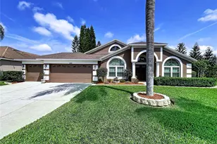 22707 Laureldale Dr, Lutz, FL 33549 - Photo 4