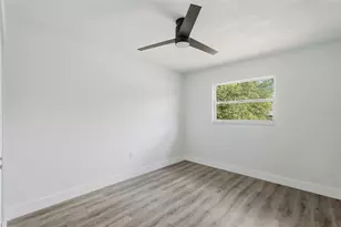 4075 38th Ave N, Saint Petersburg, FL 33713 - Photo 18