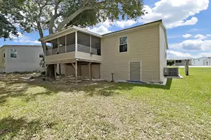 37701 Newal Ave, Zephyrhills, FL 33542 - Photo 24