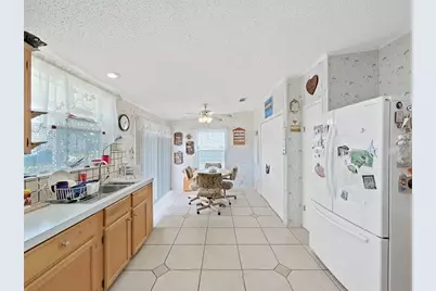 37701 Newal Avenue, Zephyrhills, FL 33542 - Photo 46