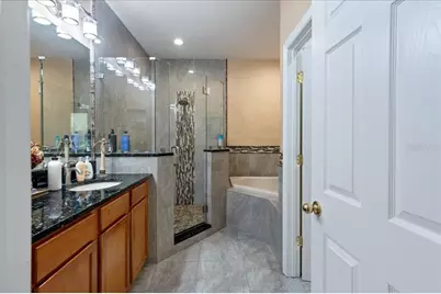 4445 Amberly Oaks Court, Tampa, FL 33614 - Photo 38