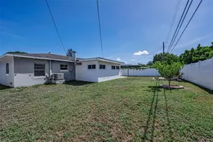 1300 63rd Ave N, Saint Petersburg, FL 33702 - Photo 36