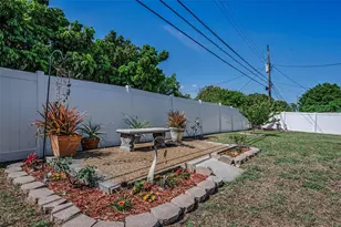 1300 63rd Ave N, Saint Petersburg, FL 33702 - Photo 38