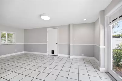 7500 Orpine Drive N, Saint Petersburg, FL 33702 - Photo 14